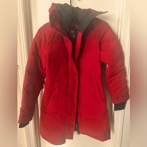 Canada Goose puffer coat- Women’s Size Extra Small (XS)